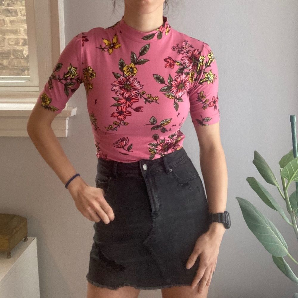 Pink Floral Turtleneck Short Sleeve Shirt